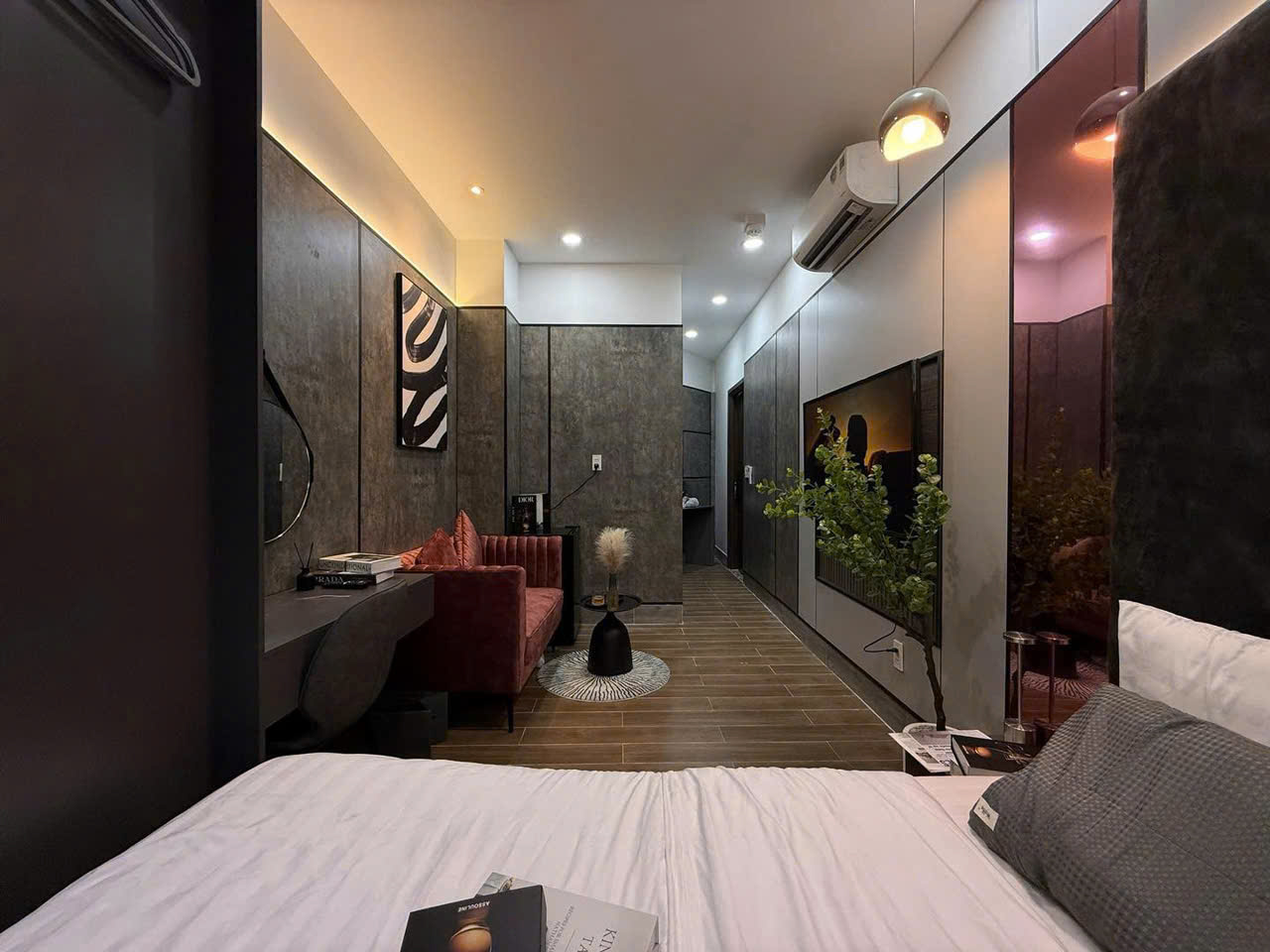 NOIR Layout
